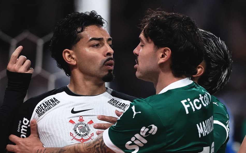 Jogadores se encaram em Corinthians x Palmeiras
