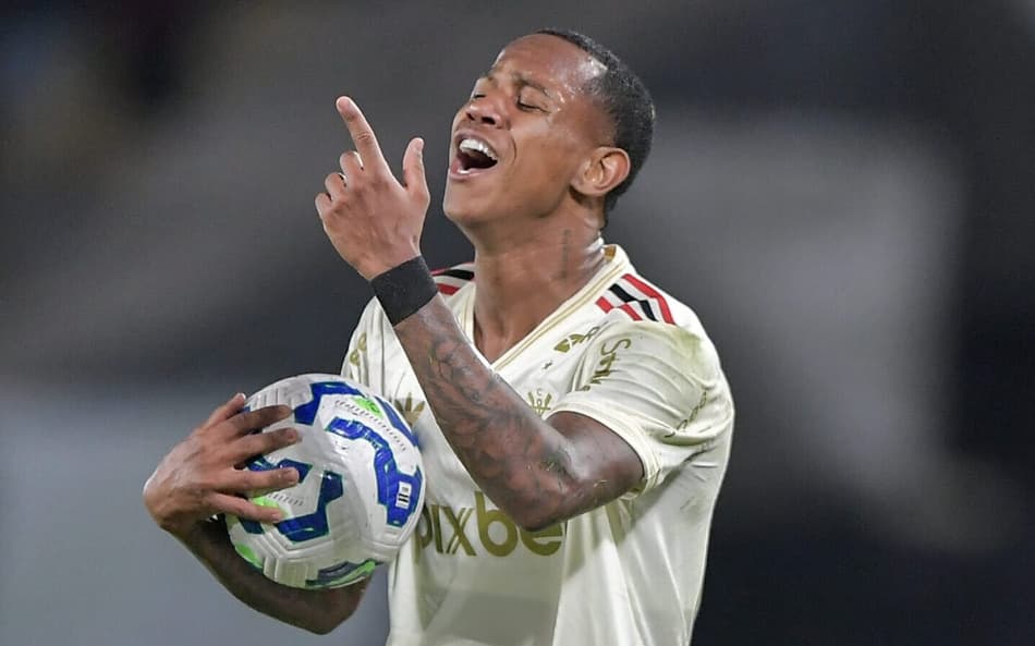Wallace Yan lamenta em Flamengo x Atlético-MG