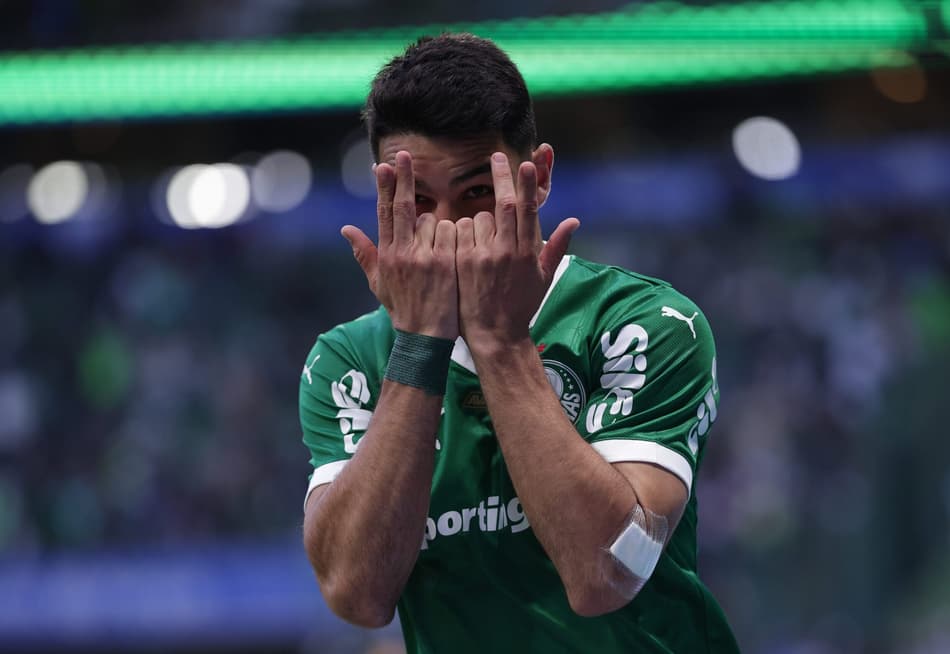 ANÁLISE: Palmeiras retoma caminho das vitórias após vaias, protestos e ataque