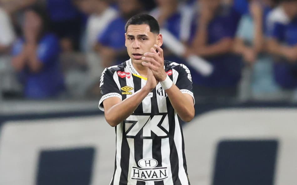 Gustavo Caballero foi anunciado no final do mês passado pelo Santos. (Foto: Gilson Lobo/AGIF)