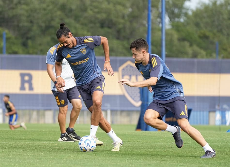 Ander Herrera e Cavani em treino do Boca Juniors
