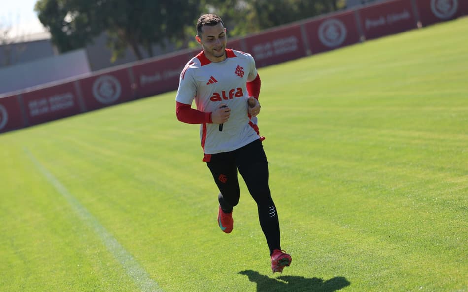 Bruno Gomes, lateral-direito do Internacional