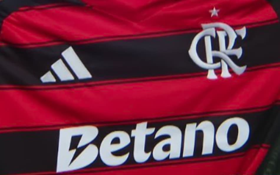 Bap mostra aplicação da logo da Betano no uniforme do Flamengo