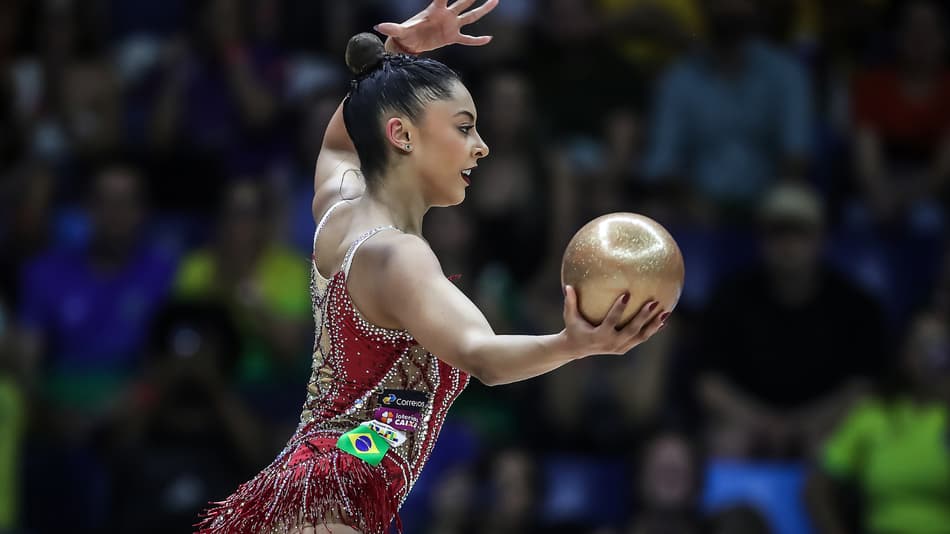 Brasil estreia no Mundial de Ginástica Rítmica; veja fotos