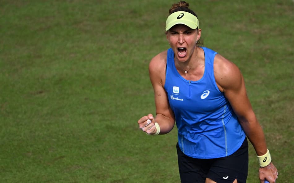 Bia Haddad enfrenta a ucraniana Elina Svitolina em Bad Homburg (foto: Kirill KUDRYAVTSEV / AFP)