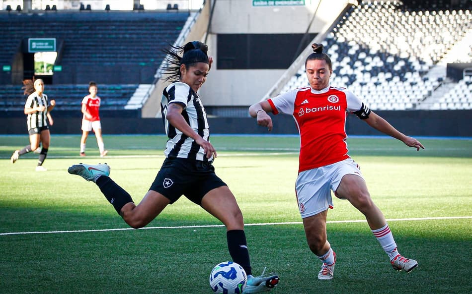 Botafogo e Internacional se enfrentam pela semifinal do Brasileirão Feminino Sub-20