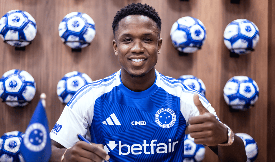 Colombiano Luis Sinisterra, atacante do Cruzeiro (Foto: Reprodução X/Cruzeiro)