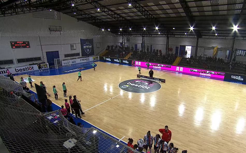 Segunda partida da Copa Mundo do Futsal (Foto: Reprodução / Lance!)