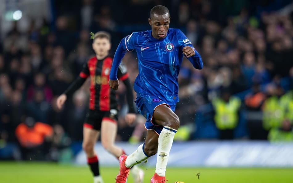 London, UK. 14th Jan, 2025. Chelsea forward Nicolas Jackson (15) during the Premier League match at Stamford Bridge, London. Picture credit should read: Ian Stephen/Sportimage Credit: Sportimage Ltd/Alamy Live News