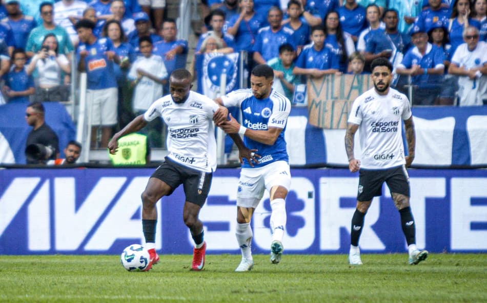 Dieguinho em partida do Ceará contra o Cruzeiro (Foto: Felipe Santos/Ceará SC)