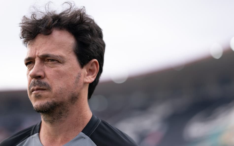 Fernando Diniz, técnico do Vasco, durante partida contra o Atletico-MG, pelo Campeonato Brasileiro