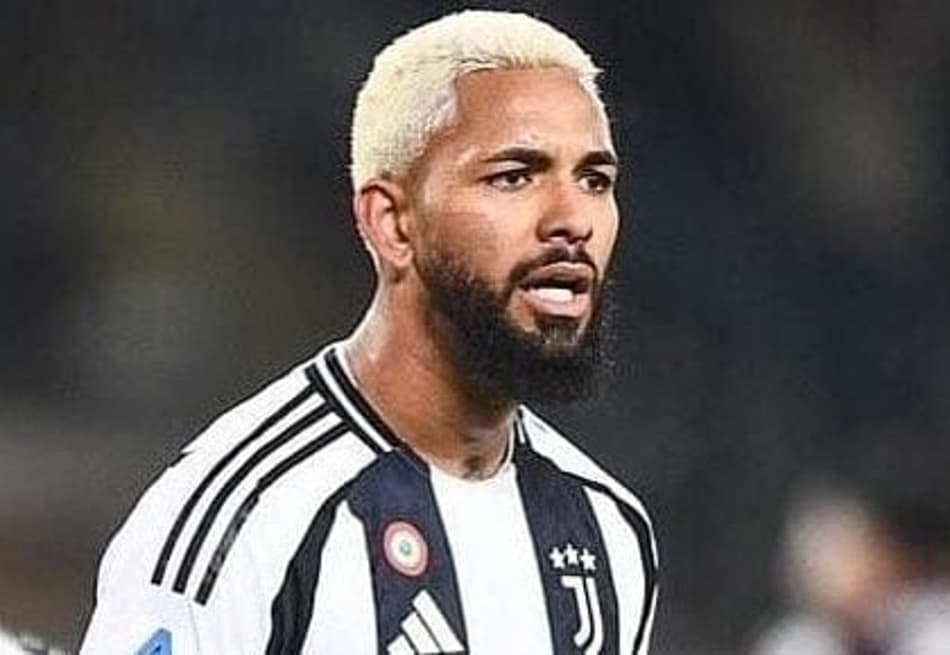 Douglas Luiz em ação pela Juventus (Foto: Divulgação/Instagram)