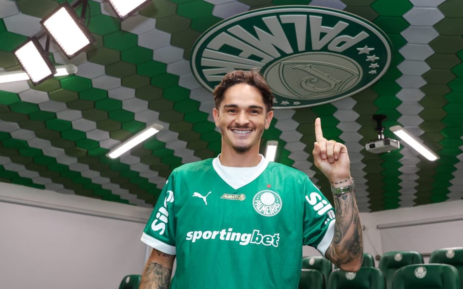Khelvven acertou com o Palmeiras