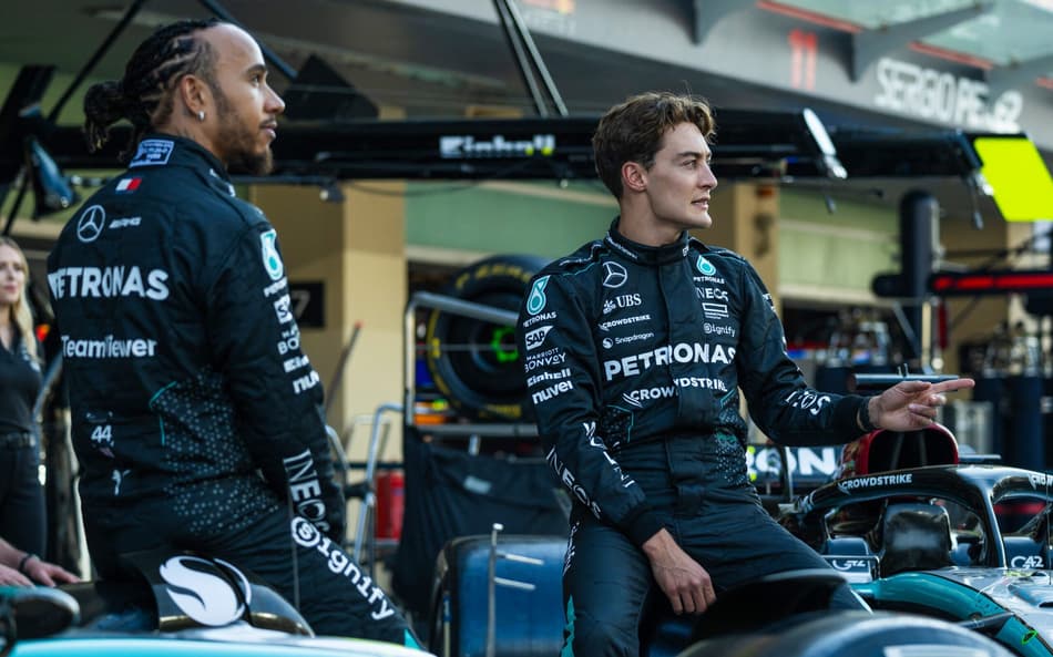 Lewis Hamilton e George Russell Andrej ISAKOVIC / AFP