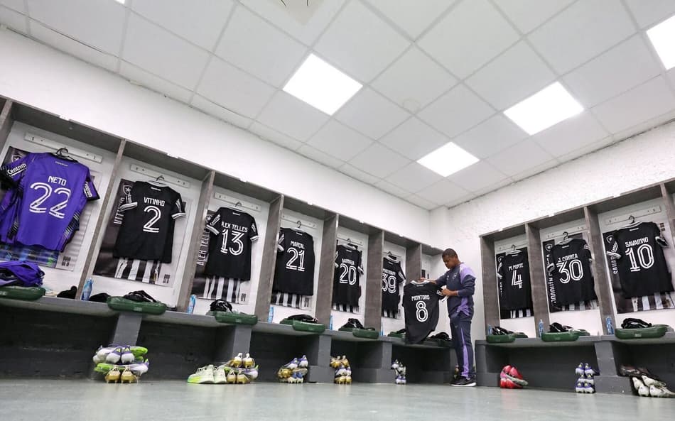 Vestiário do Botafogo no Alfredo Jaconi (Foto: Vítor Silva/Botafogo)