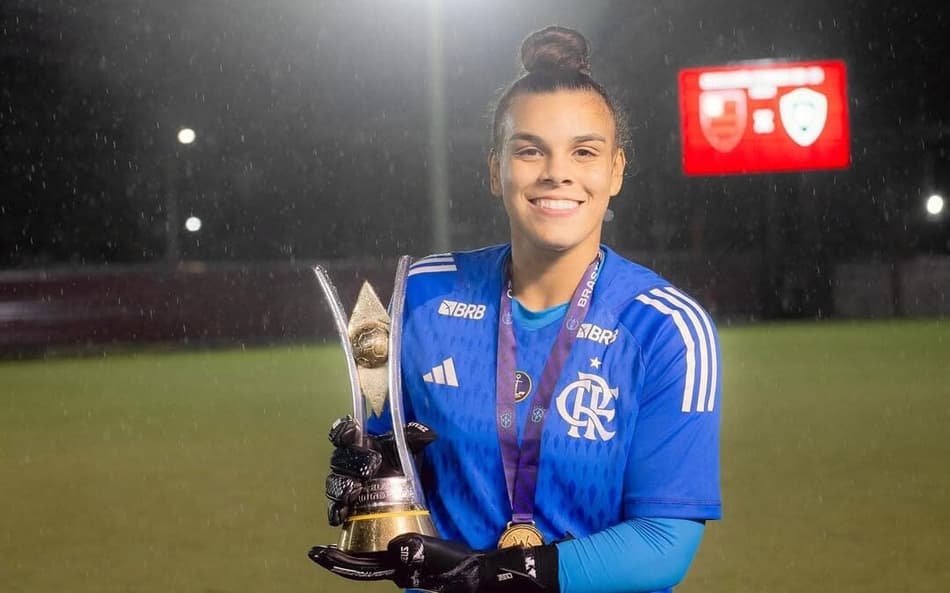Isa Cruz, campeã Brasileira Sub-20 pelo Flamengo, foi emprestada ao Bahia