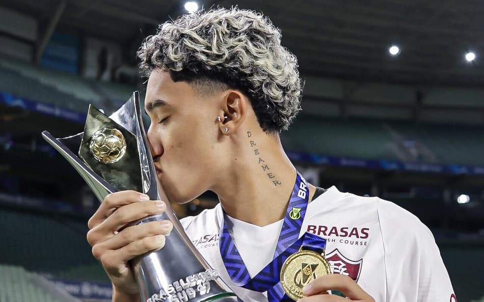 Isaque Fluminense