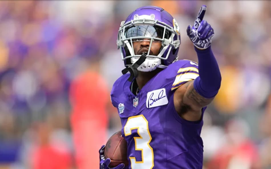 jordan addison, wr dos vikings foi suspenso da nfl