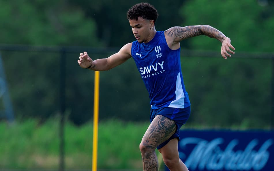 Kaio Cesar retorna aos treinos no Al-Hilal visando estreia no Mundial de Clubes