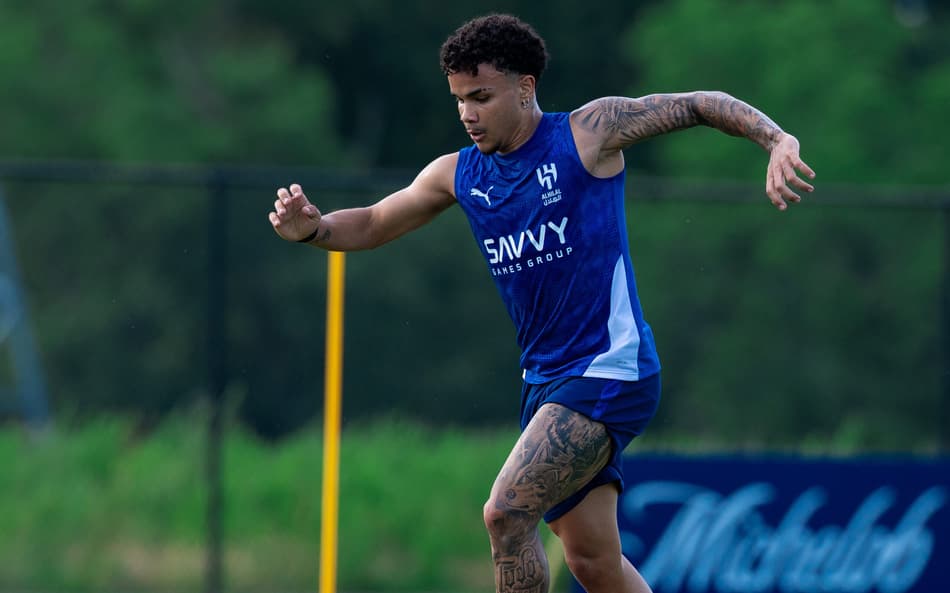 Kaio Cesar retorna aos treinos no Al-Hilal visando estreia no Mundial de Clubes