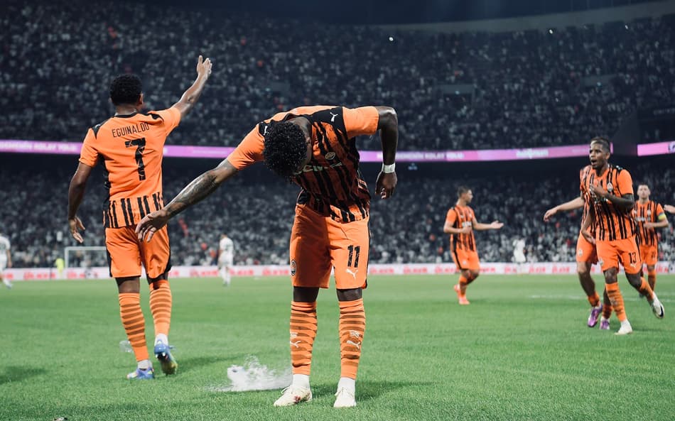 Kevin comemora gol marcado contra o Besiktas (Foto: Reprodução/Kevin)