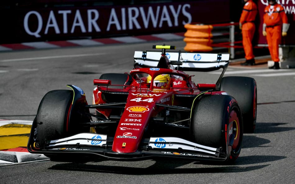 Lewis Hamilton no treino para o GP de Mônaco (foto: Christophe SIMON / AFP)