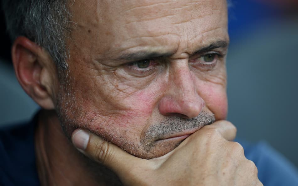 Luis Enrique observa duelo entre Chelsea e PSG na final do Mundial