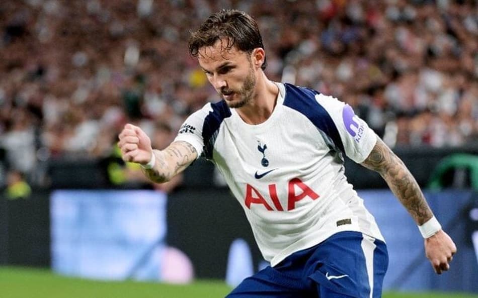 James Maddison em ação pelo Tottenham em amistoso de pré-temporada (Foto: Reprodução/Tottenham)
