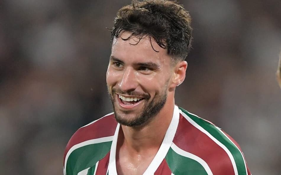 Martinelli, do Fluminense, comemora seu gol contra o América de Cali pela Su-Americana