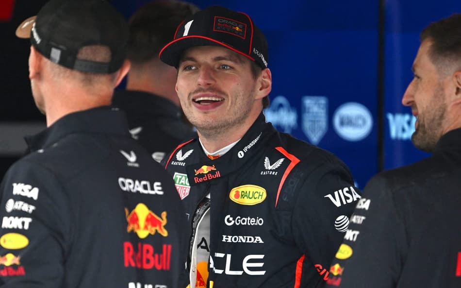 Max Verstappen nos preparativos para os treinos do GP do Canadá (foto: Minas Panagiotakis / GETTY IMAGES NORTH AMERICA / Getty Images via AFP)