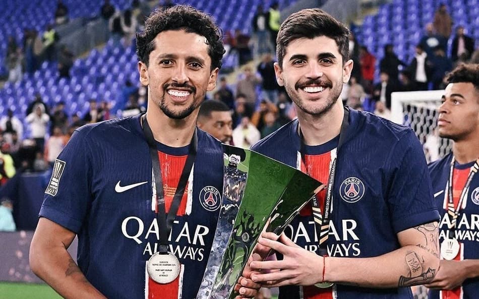 Raphinha falou sobre Marquinhos e Beraldo, que não tiveram tempo de férias até o mometo para jogar o Mundial (Foto: Divulgação/PSG)