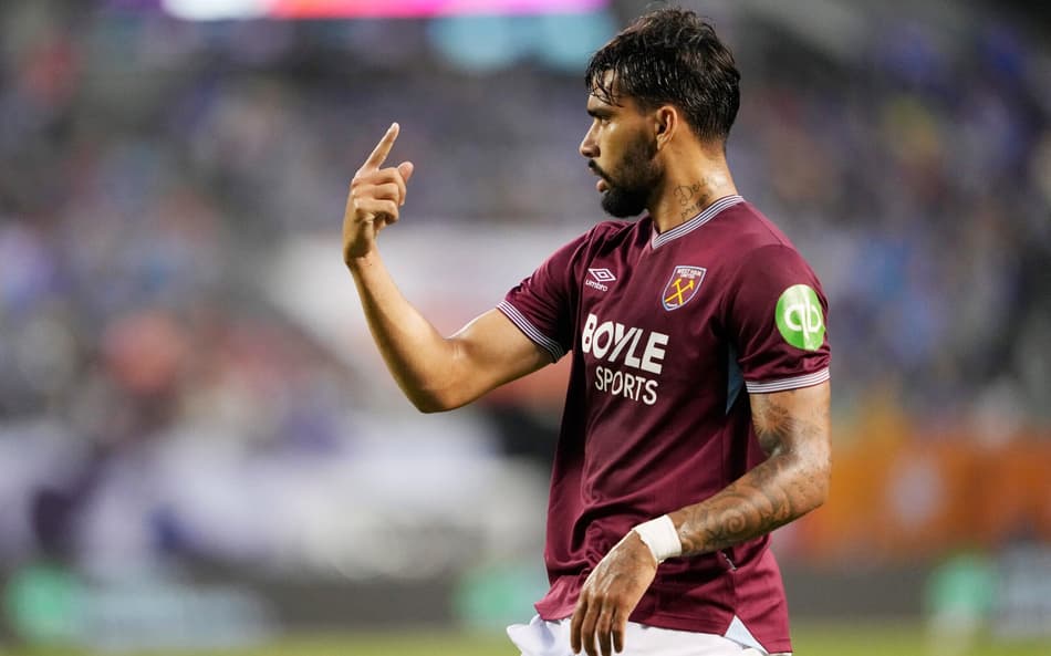 Paquetá em ação pelo West Ham em amistoso contra o Everton