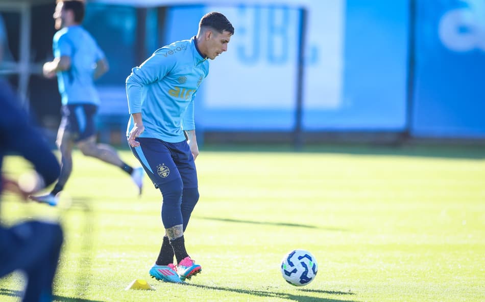 Pavón deve ser o substituto de Cristian Olivera. (Foto: Lucas Uebel/Grêmio FBPA)