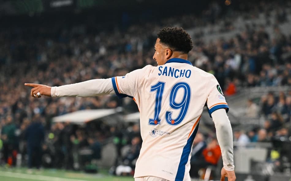 Sancho é alvo do Napoli para a próxima temporada (Foto: Divulgação/X)