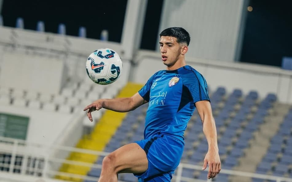 Mateo Sanabria em treino do Al Ain (Foto: divulgação / Al Ain)