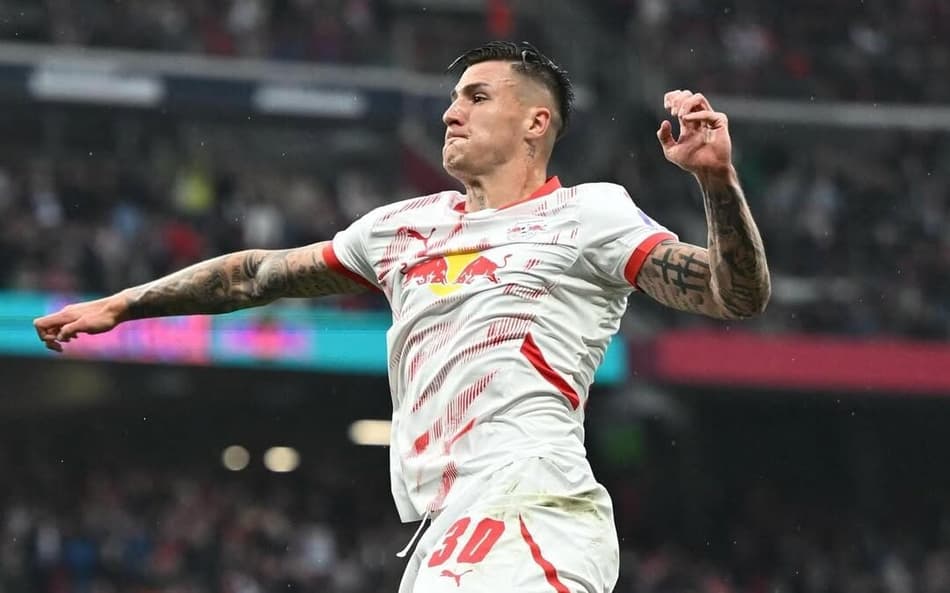 Benjamin Sesko, atacante do RB Leipzig (Foto: Reprodução)