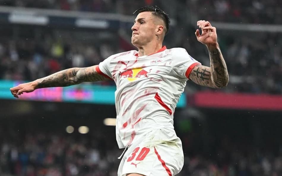 Benjamin Sesko, atacante do RB Leipzig (Foto: Reprodução)