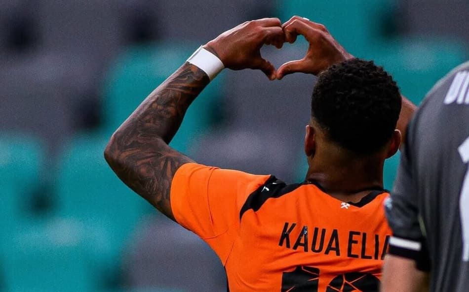 Kauã Elias em ação pelo Shakhtar Donetsk (Foto: Reprodução)