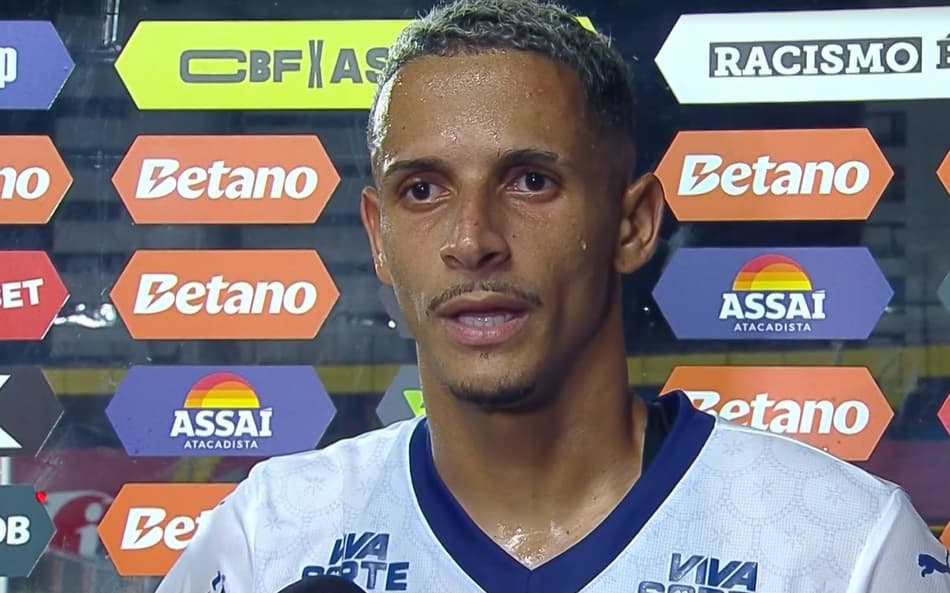 Luciano Juba em entrevista na Ilha do Retiro (Foto: reprodução / Premiere)
