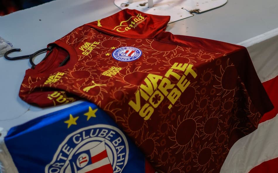 Uniforme do Bahia no vestiário da Fonte Nova (Foto: divulgação / EC Bahia)