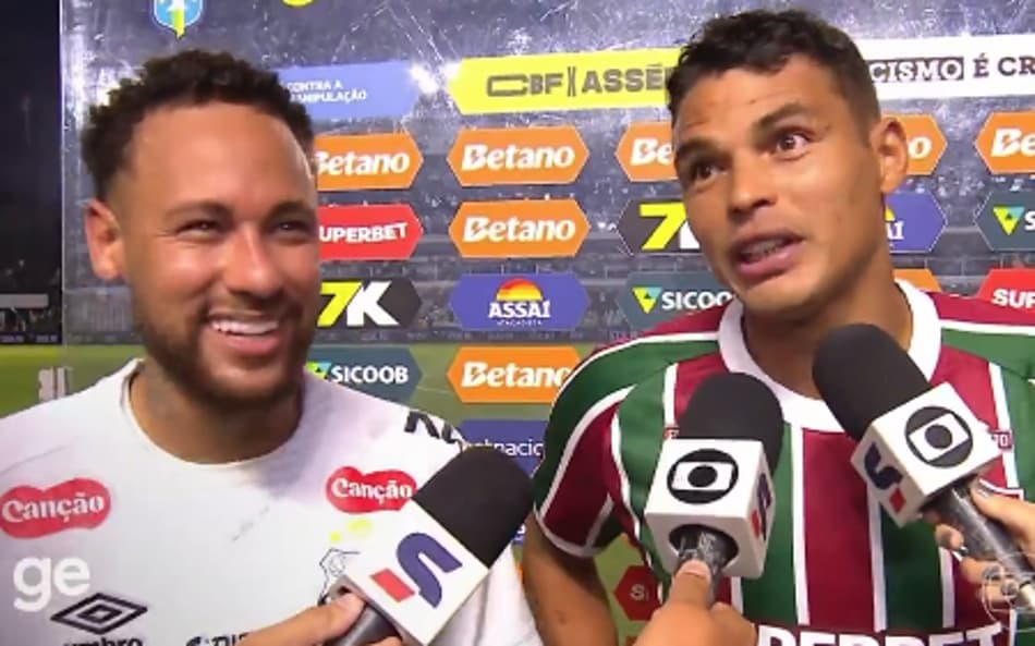 Thiago Silva e Neymar juntos após Santos x Fluminense (Foto: Reprodução)