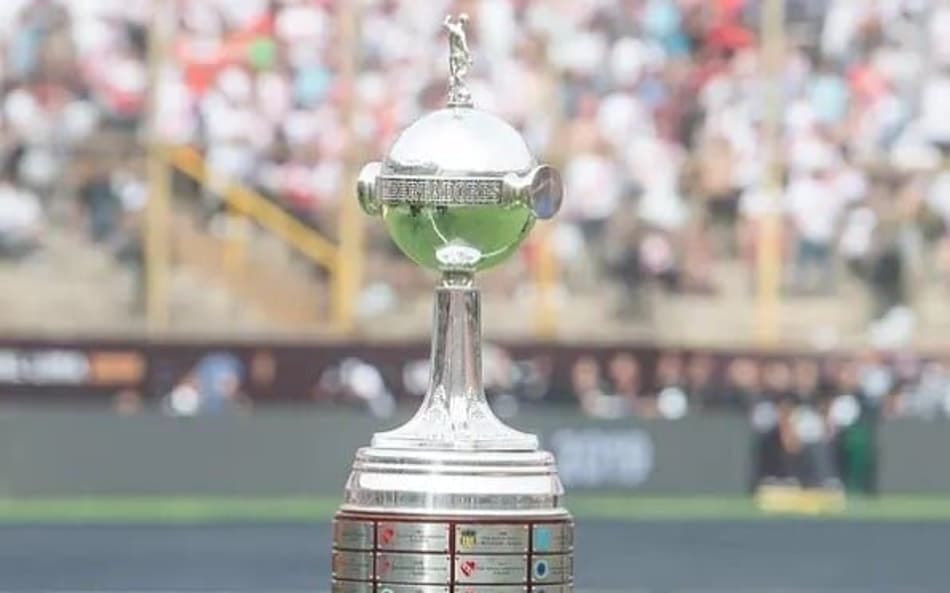 Troféu da Conmebol Libertadores (Foto: Divulgação/Flamengo)