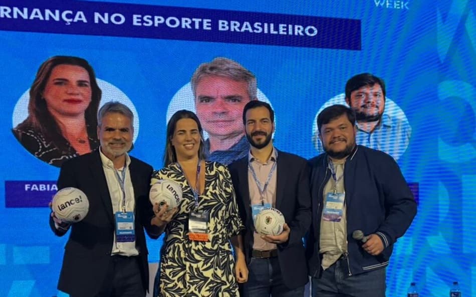 Luiz Carlos Siciliano (e), Fabiana Bentes, Pedro Daniel e Bruno Balla, Gerente de Operações do Lance! (Foto: Gustavo Loio)