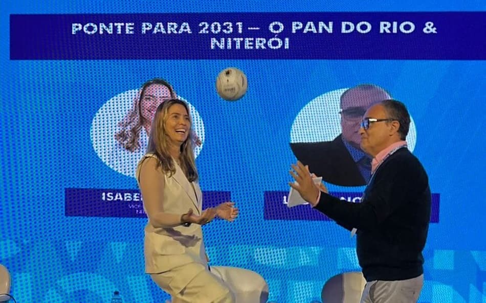 Isabel Swan e Lauter Nogueira no palco Lance! (Foto: Gustavo Loio/Lance!)