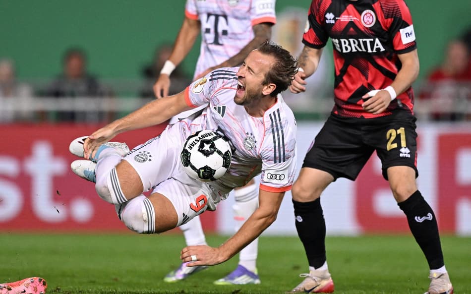 FBL-GER-CUP-WIESBADEN-BAYERN MUNICH