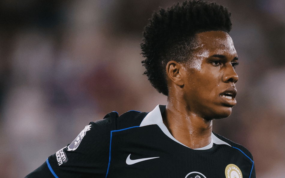 Estevão em ação pelo Chelsea (Foto: Divulgação/Chelsea FC)