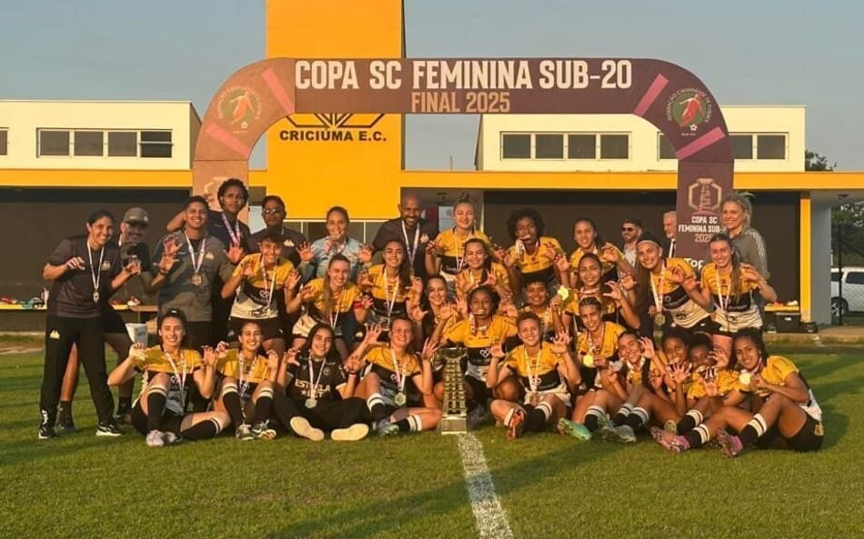 Criciúma é campeão da Copa Santa Catarina de Futebol Feminino Sub-20. (Foto: Fernando Ribeiro/FCF)