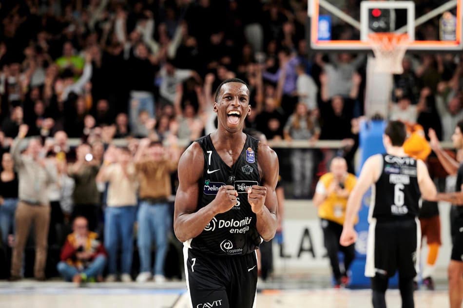 Lance!