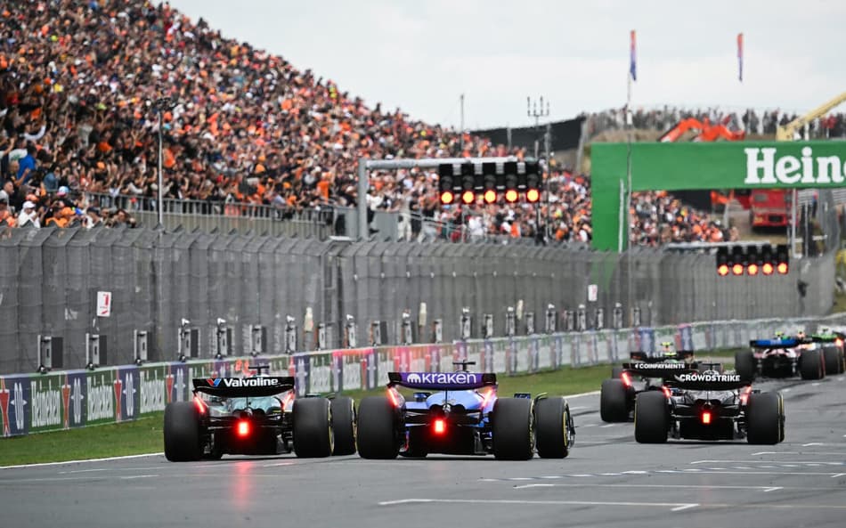 Pilotos da F1 em treino livre do GP da Holanda (Foto: NICOLAS TUCAT / AFP)
