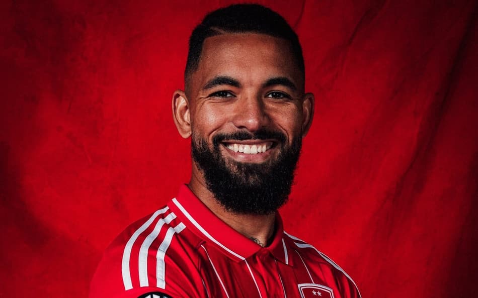 Douglas Luiz - Nottingham Forest